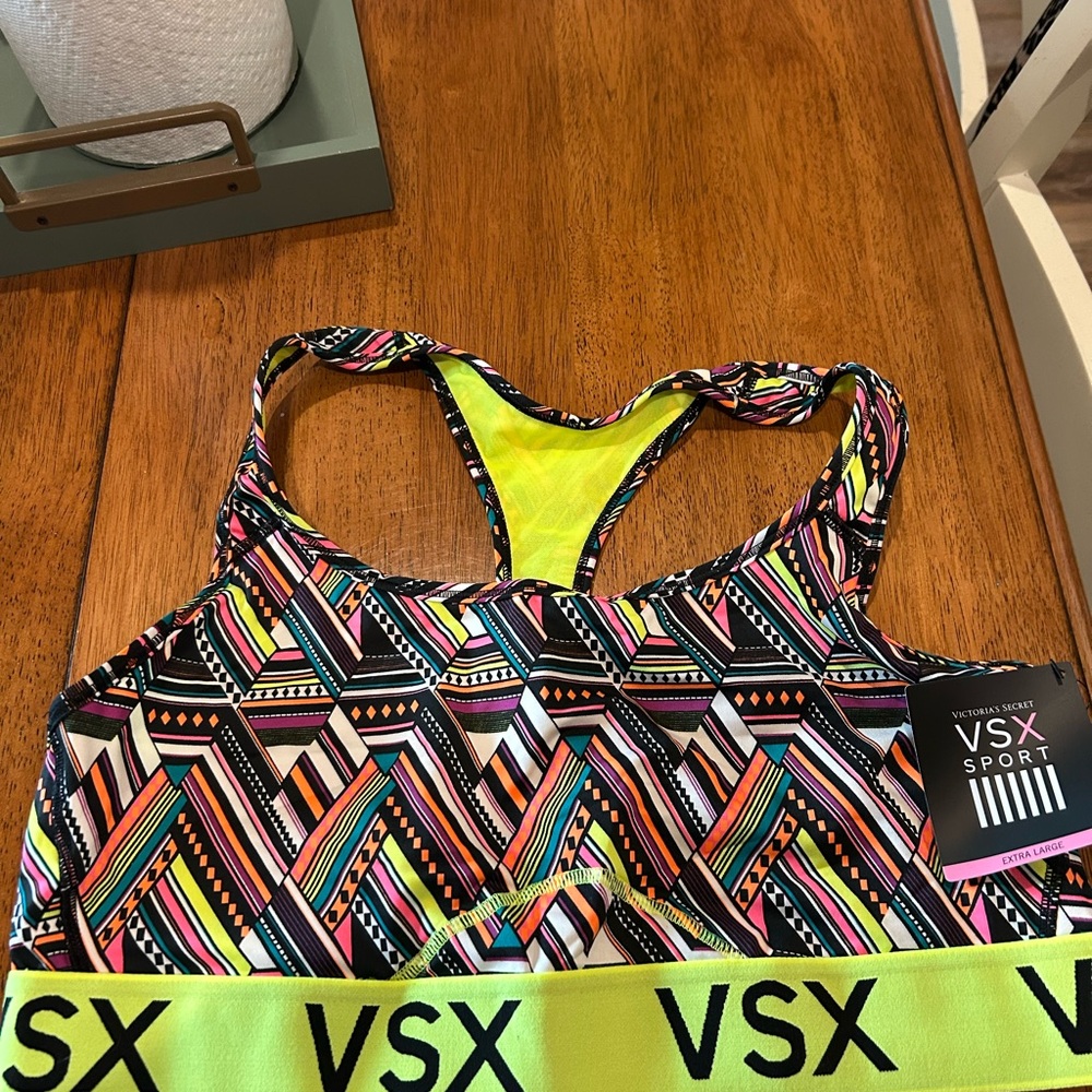 VSX Sport Multicolor Geometric Sports Bra